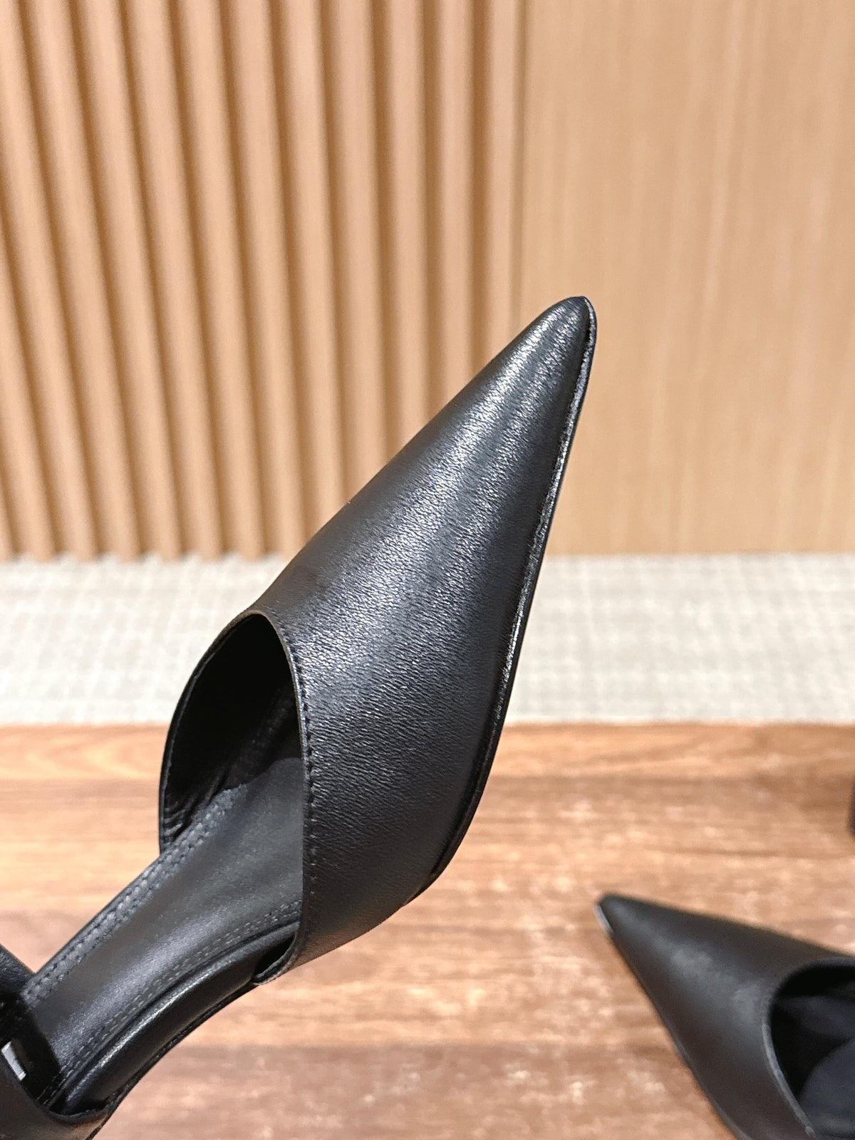 ALAIA ankle boots black leather 386022