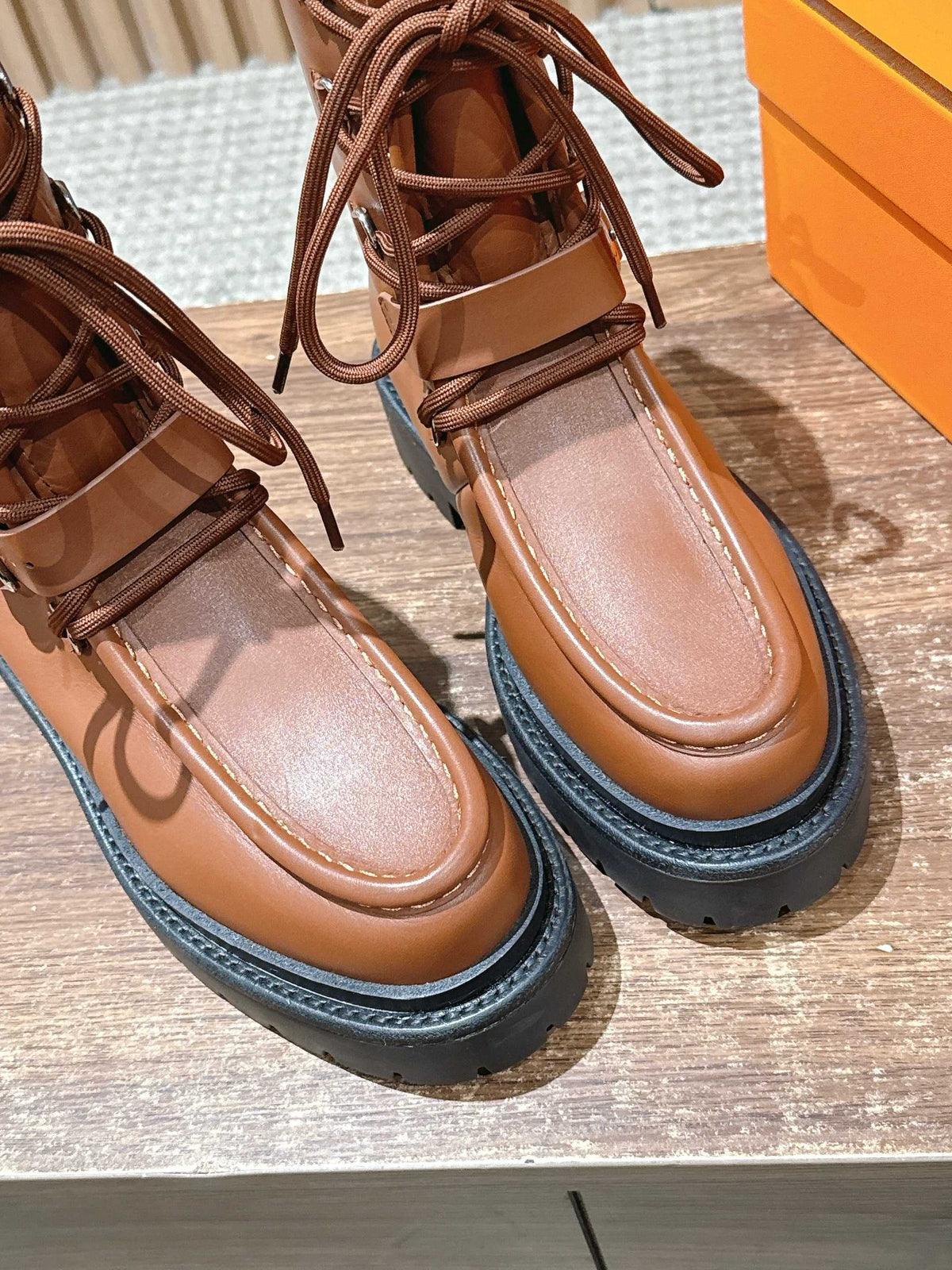 HM 25 Boots Brown Black Calfskin 512538