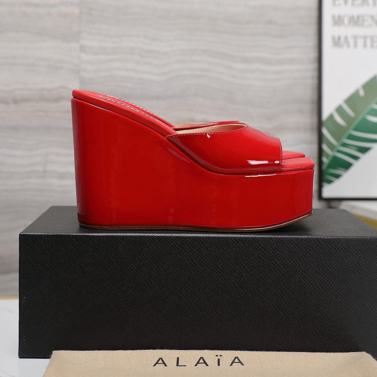 ALAIA PLATFORM WEDGE IN CHERRY RED LAMBSKIN WITH HEART EMBROIDERED