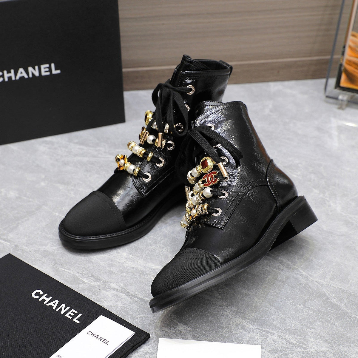CC Ankle Boots 30mm Black Wrinkled Cowhide