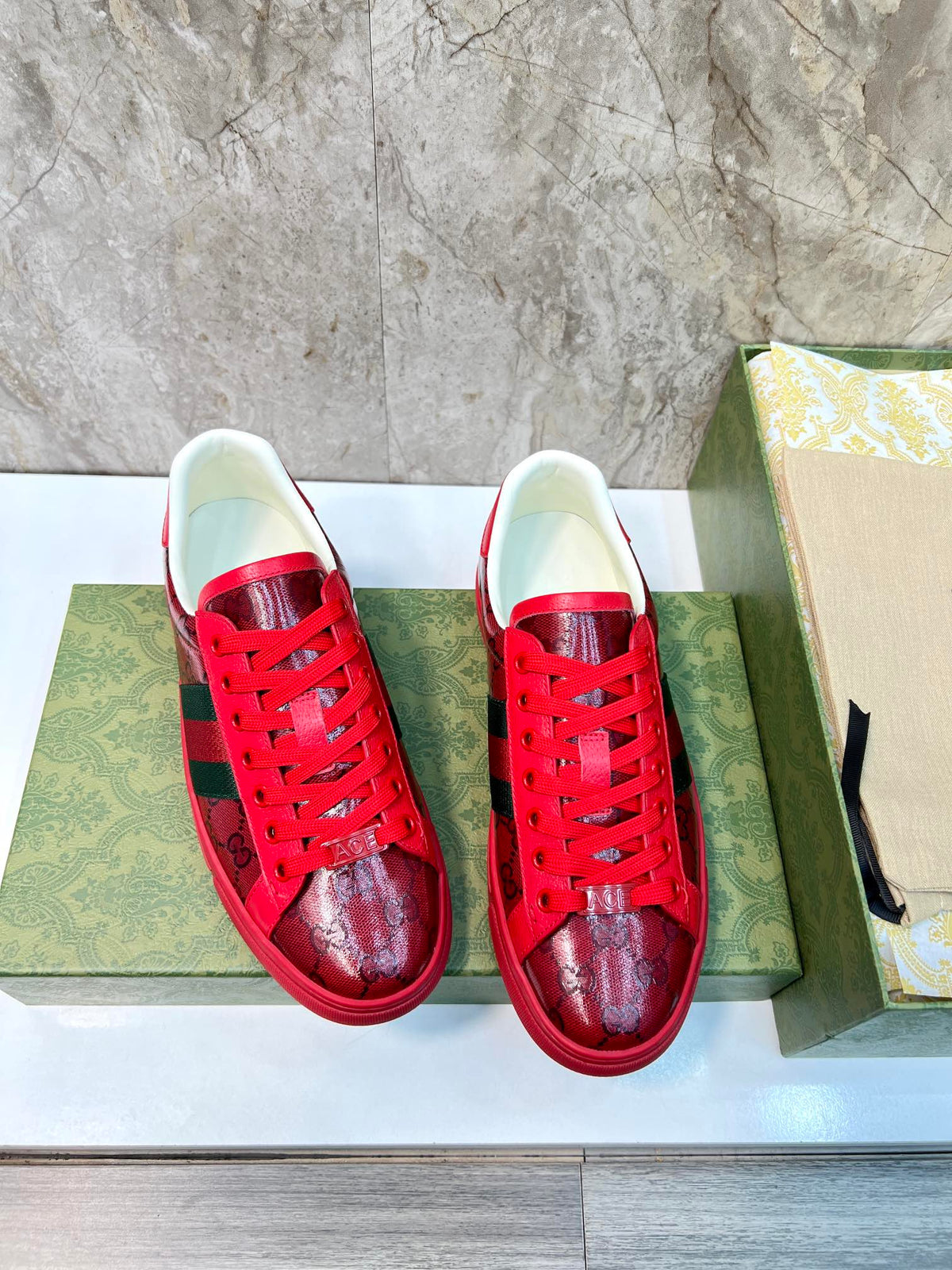 GG Men's ACE Sneaker Red Calfskin 525959