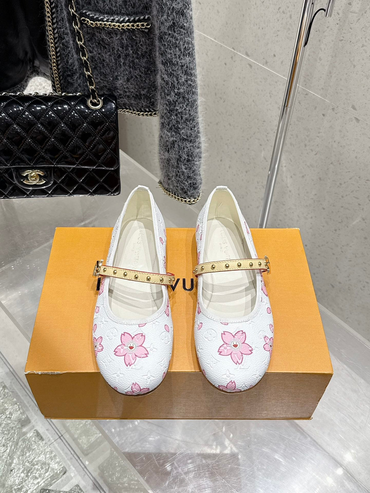 LV 26s Ballet Flats White Pink Monogram Leather  610841