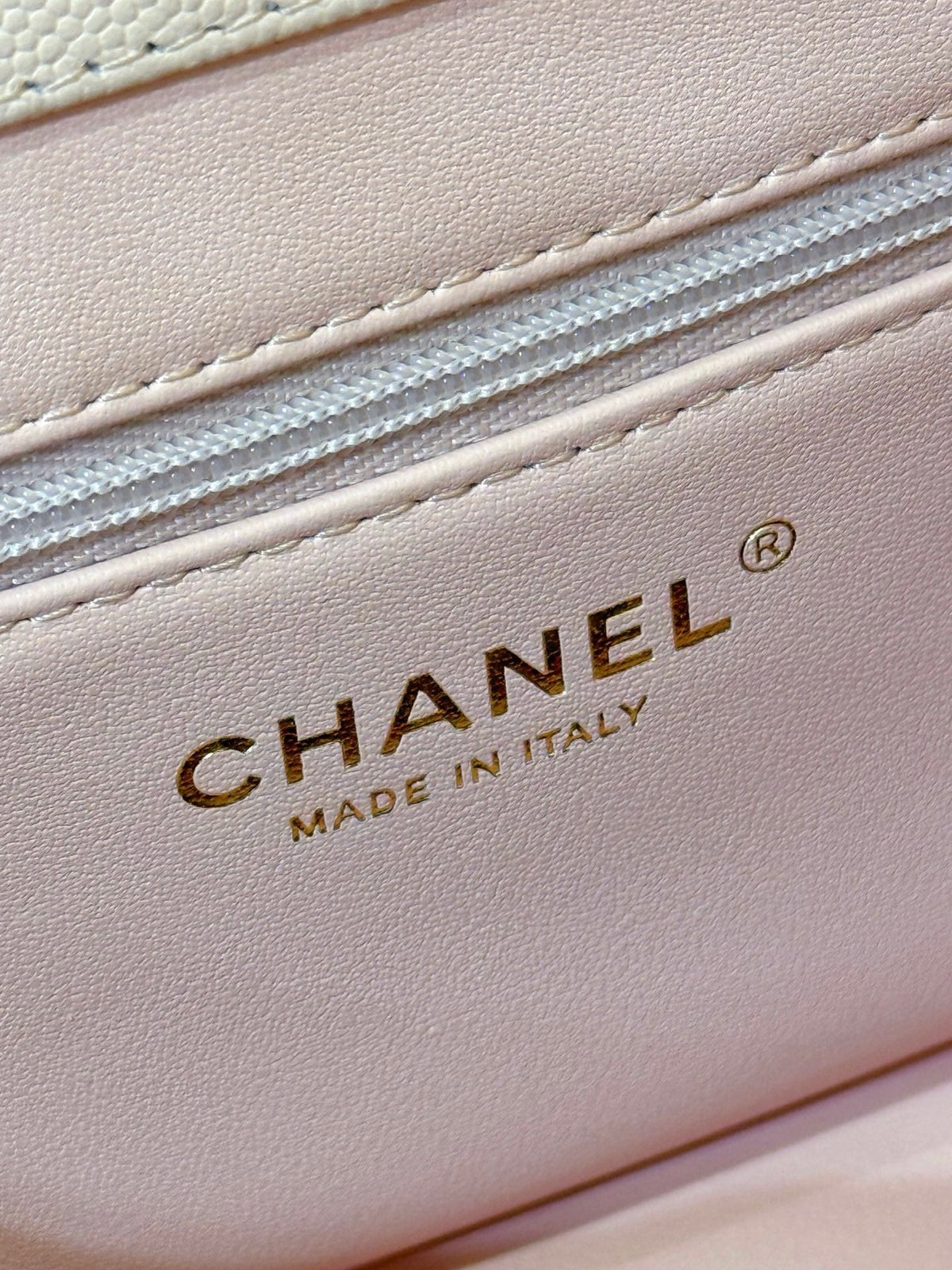 Chanel 26 Shoulder Bag 22cm Pink Caviar Leather 351910