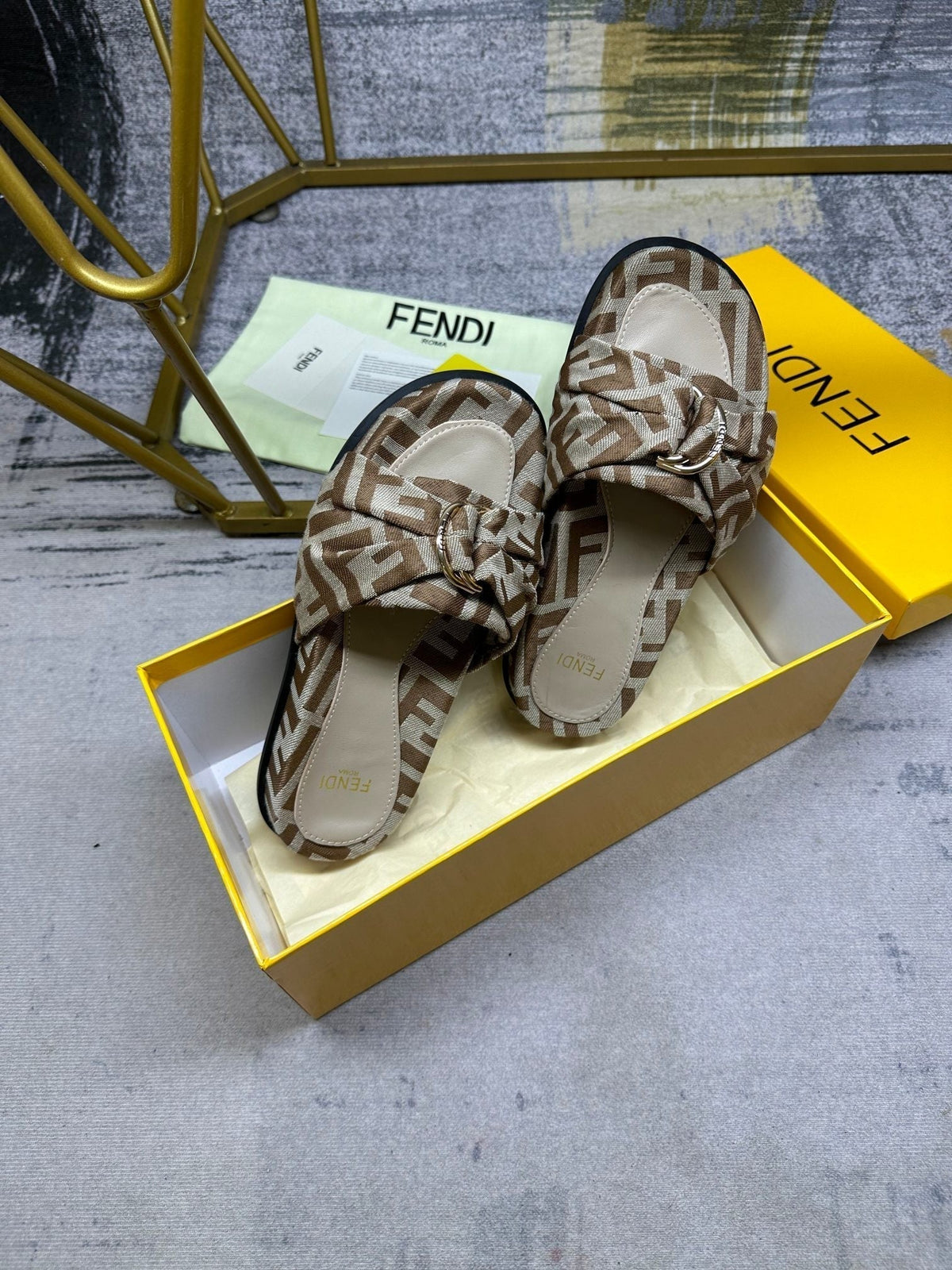 FF Feel 10 Brown Beige FF jacquard Slide