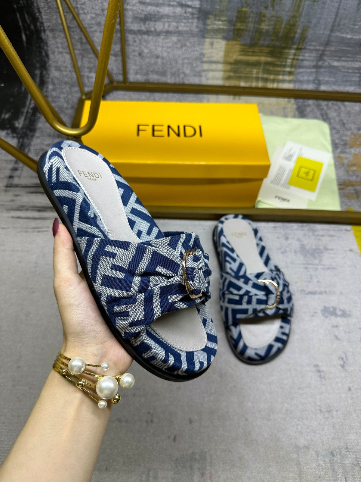 FF Feel 10 Blue Grey FF jacquard Slide