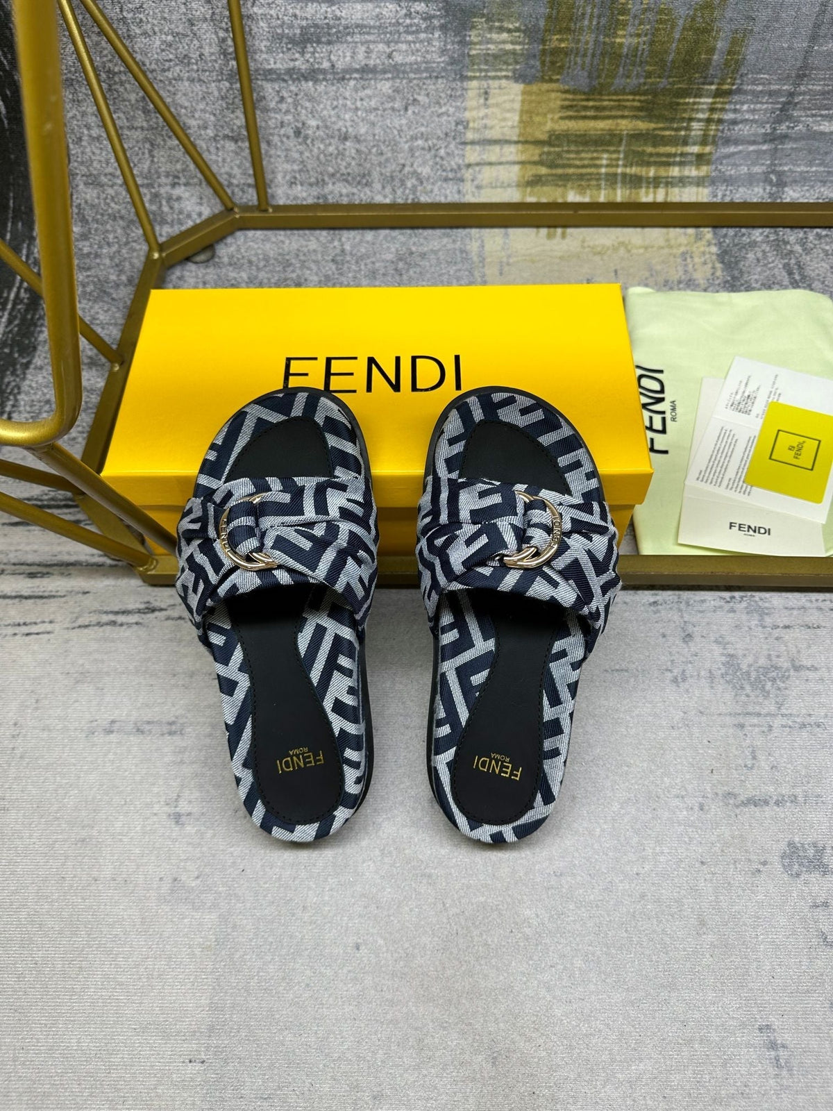 FF Feel 10 Black Grey FF jacquard Slide