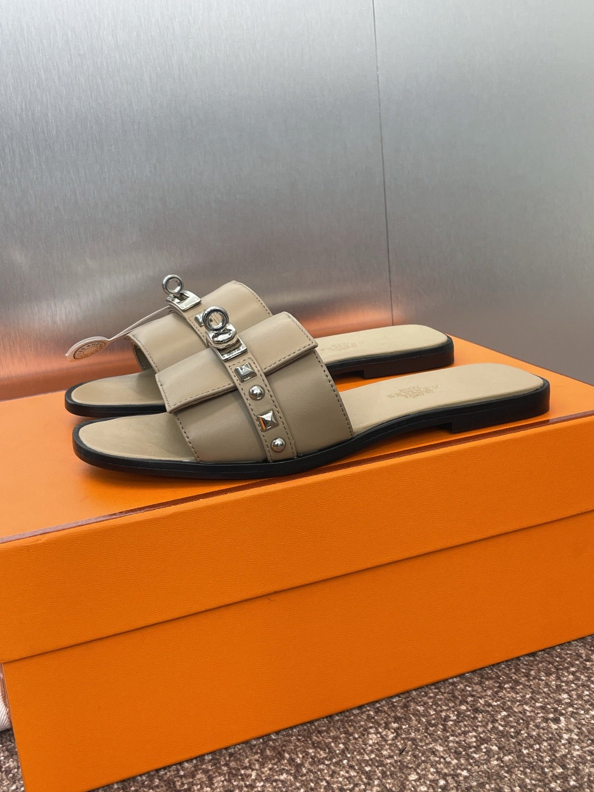 HM 25 Giulia Calfskin