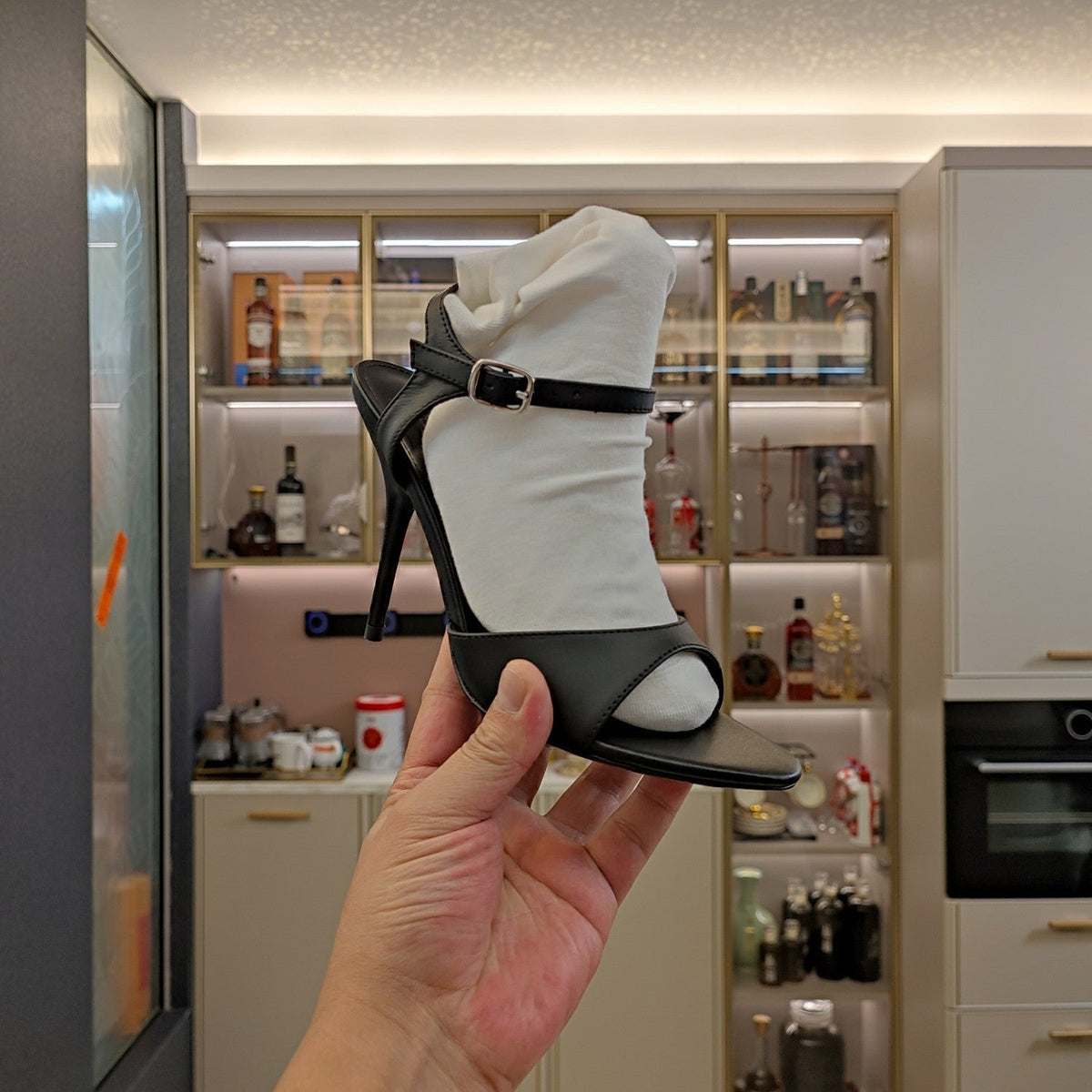 OPEN TOE STRAPPY HIGH HEEL IN BLACK CALFSKIN