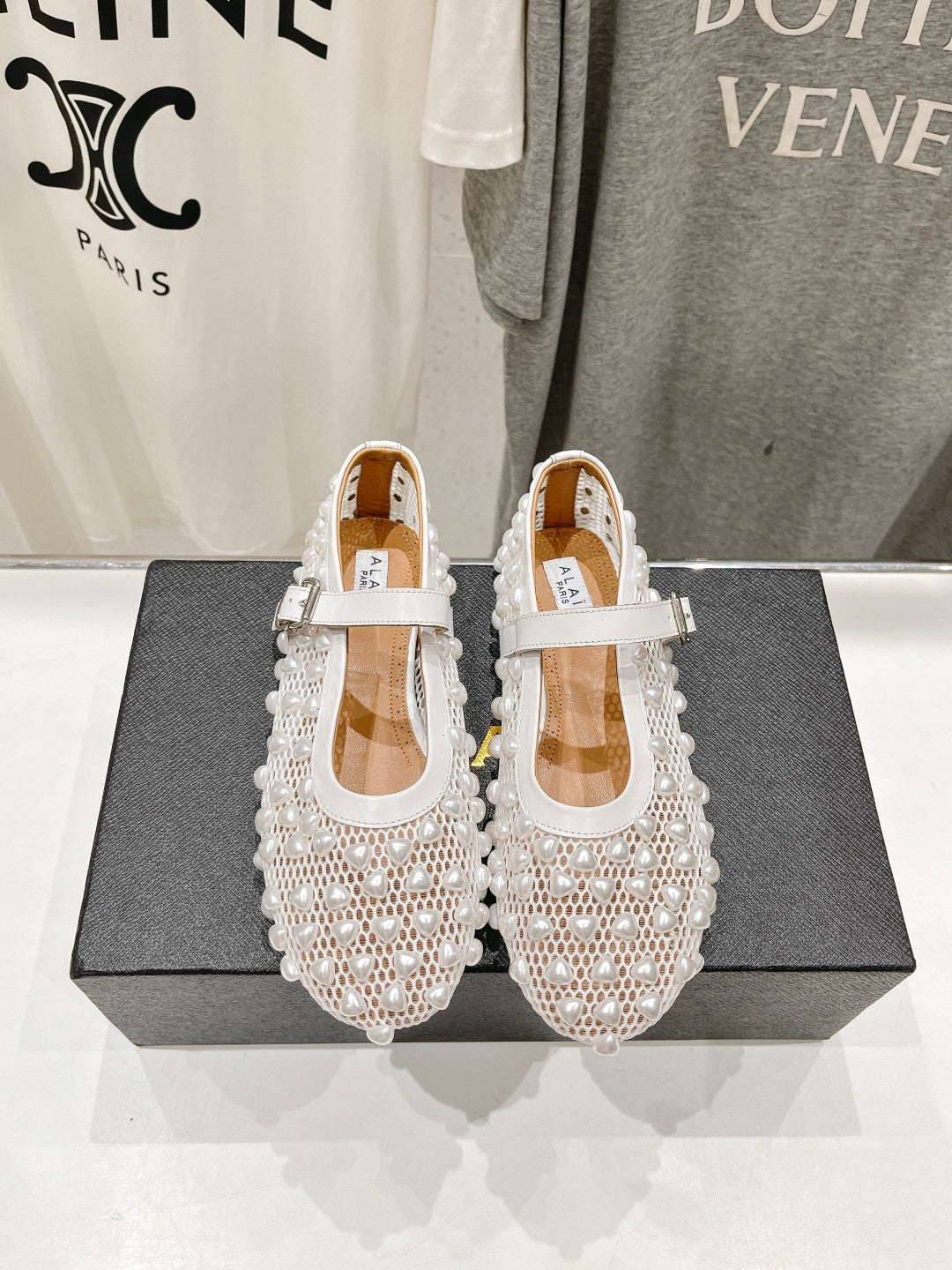 ALAIA PEARL MARY JANE SHOES IN WHITE MESH AND CALFSKIN