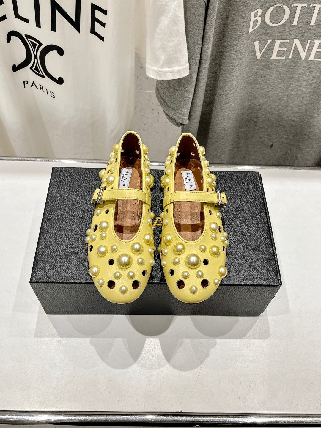 ALAIA PEARL MARY JANE SHOES IN YELLOW CORN LAMBSKIN