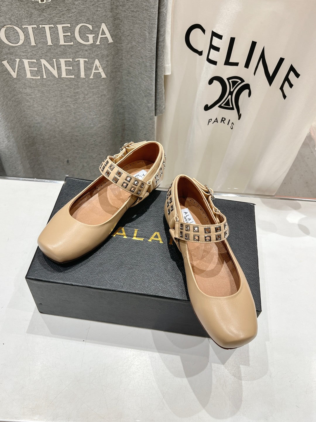 Alaila Biker Ballet Flats In Beige Cowhide 911448