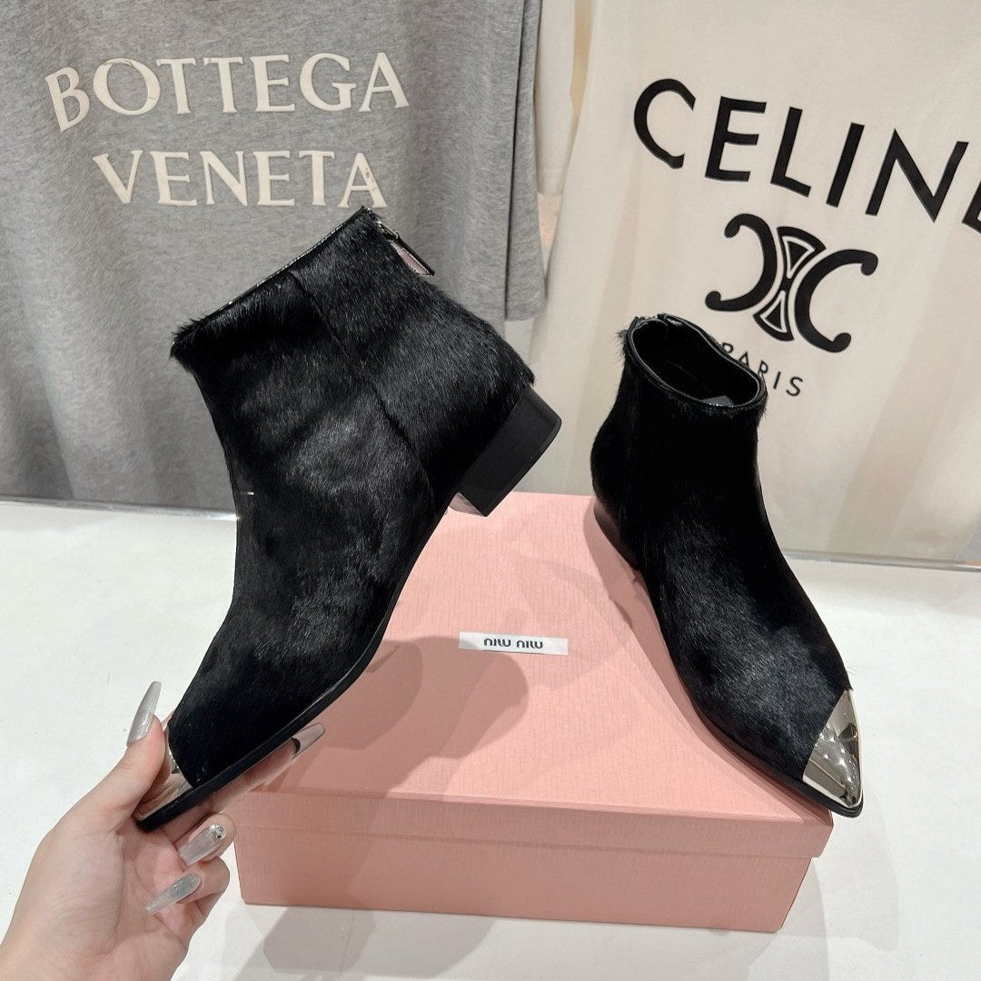 Miu Ankle Boots Black Sheepskin