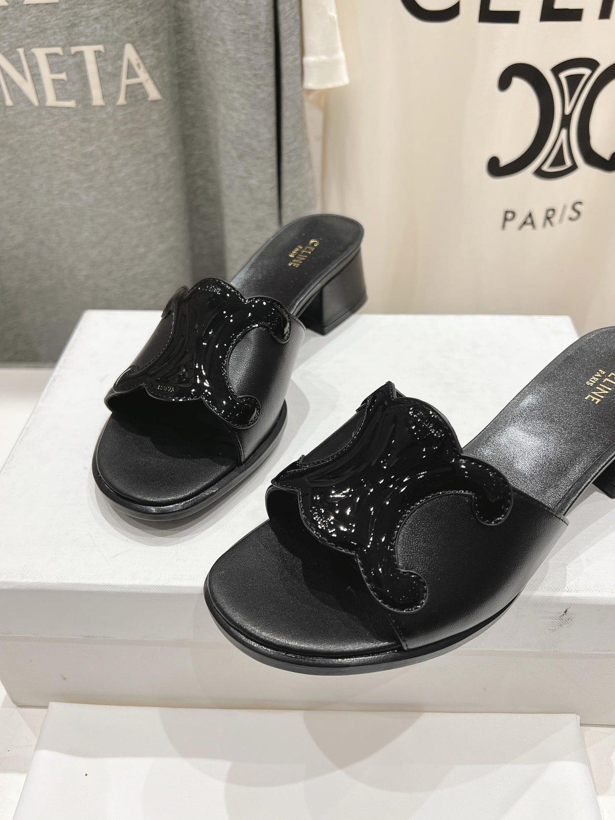 CELINE 25C CLEMENCE MULE BLACK SHEEPSKIN 236751