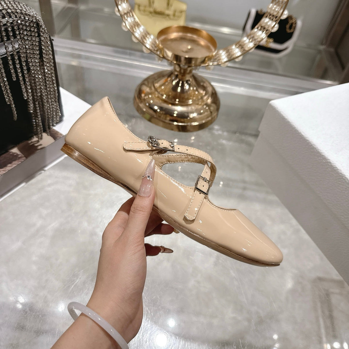 CD 26 Ballet Flats Beige Patent Leather 592211