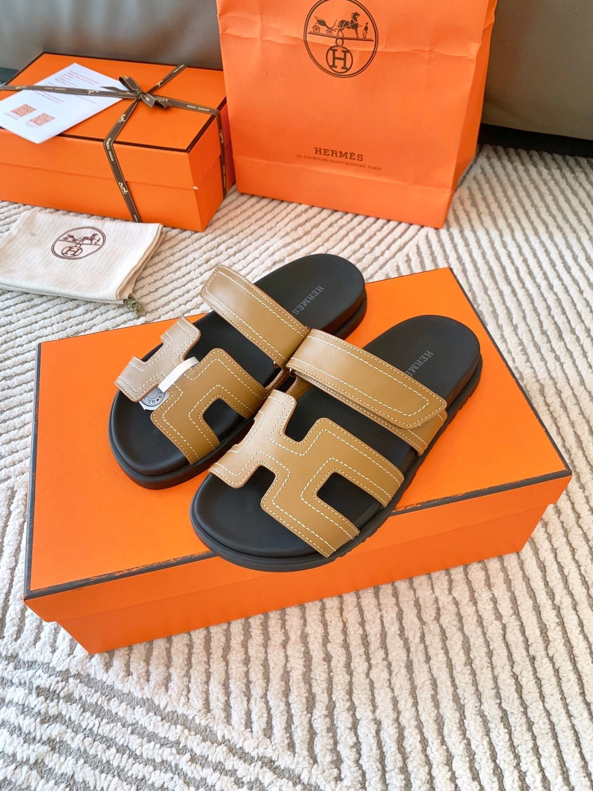 HM Chypre Sandal Lumpy Brown With White Stitching Lambskin 963495