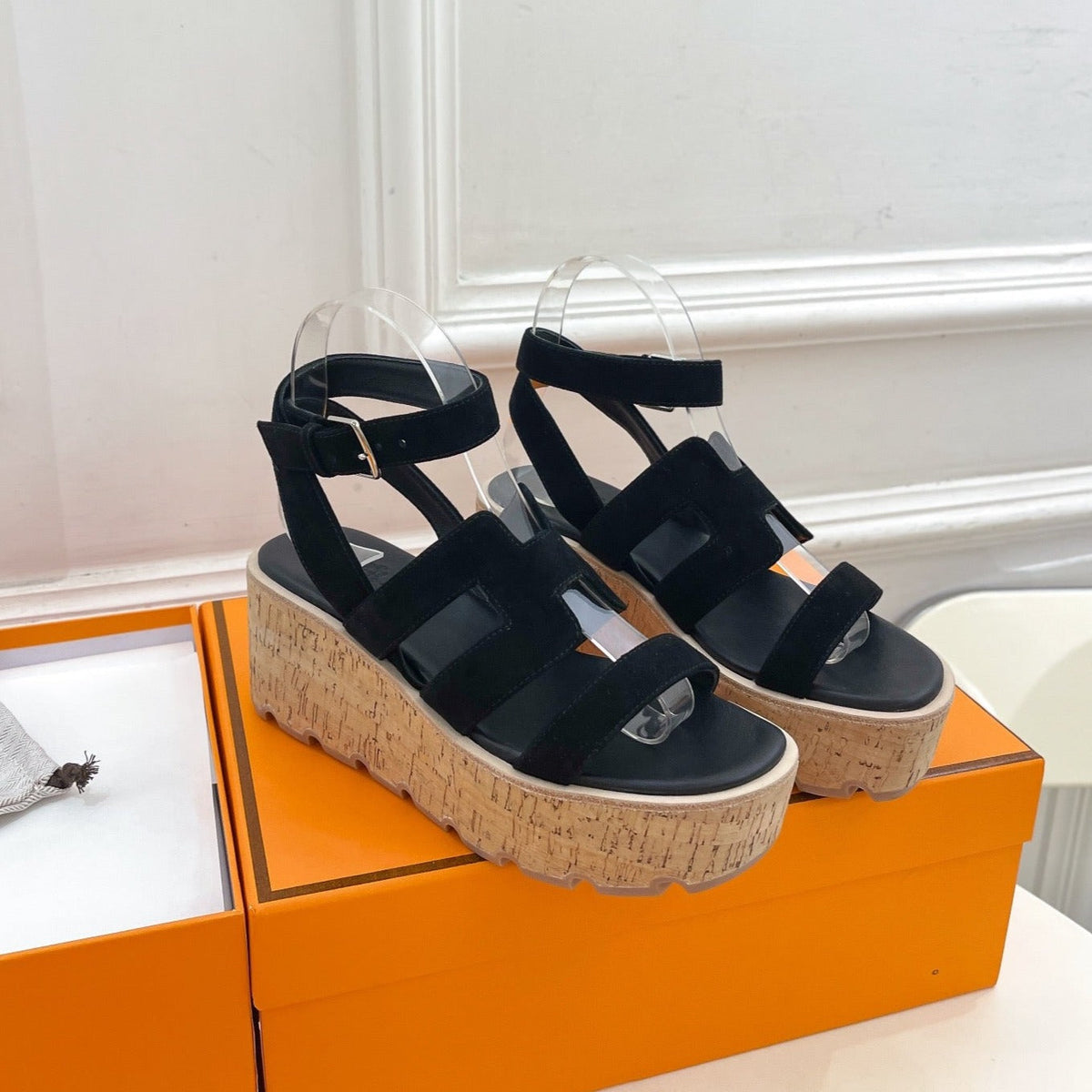 Havane 30 Sandal Black Suede