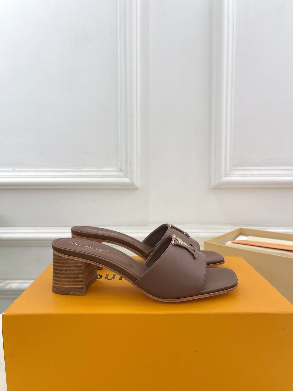 lv capri mule 45mm chocolate calfskin