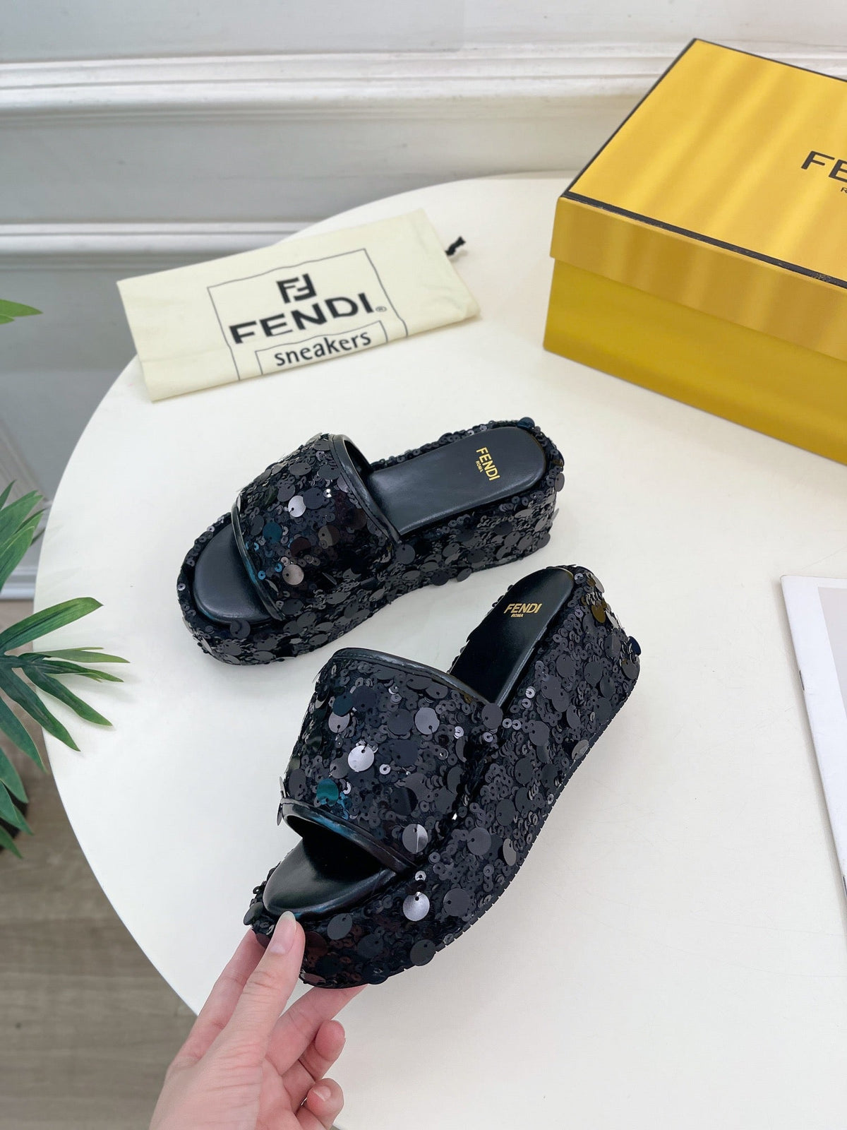 FENDI THICK SOLE 6 CM SEQUIN SLIPPER BLACK