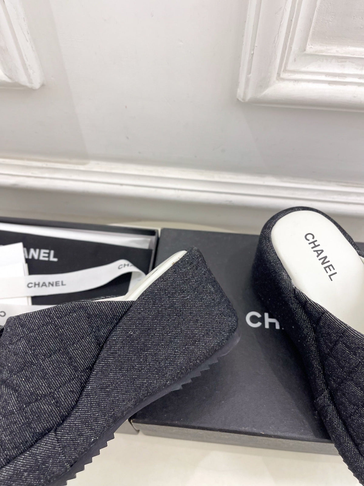 CC 25 Platform Slippers Black Sheepskin 331003