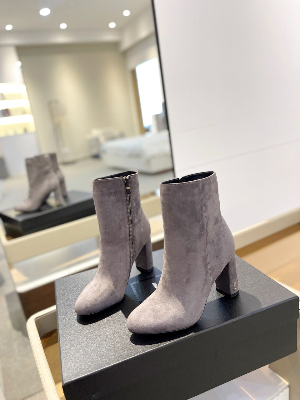 SL HONORÃ‰ BOOTIES GRAY SUEDE