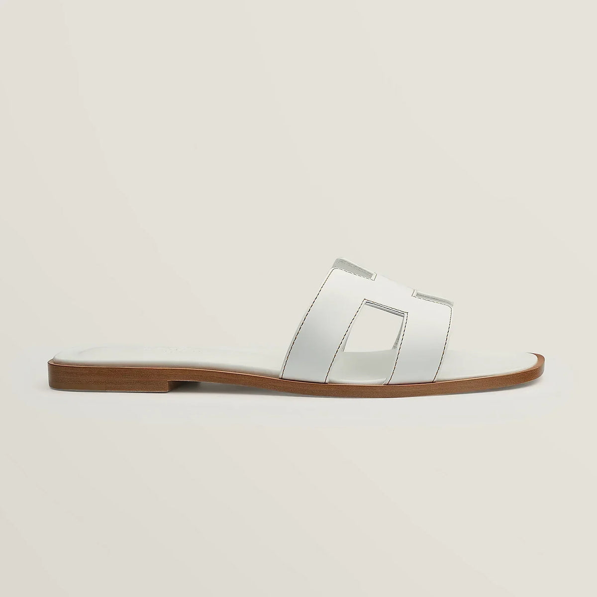 HM 25 Oran Sandal White Calfskin