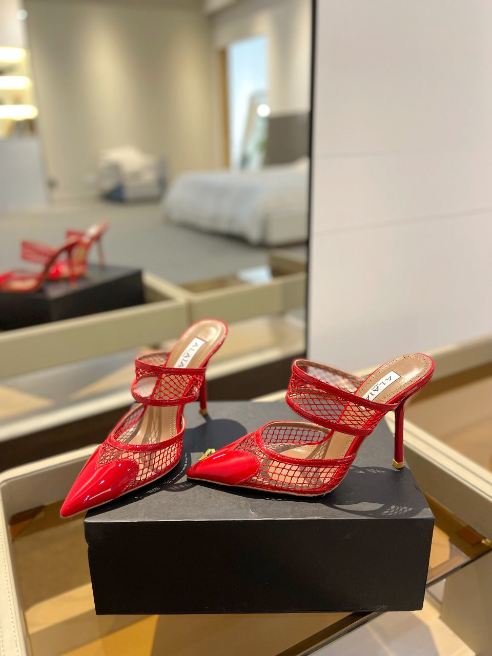 alaia mule 110 fishnet red heart lambskin