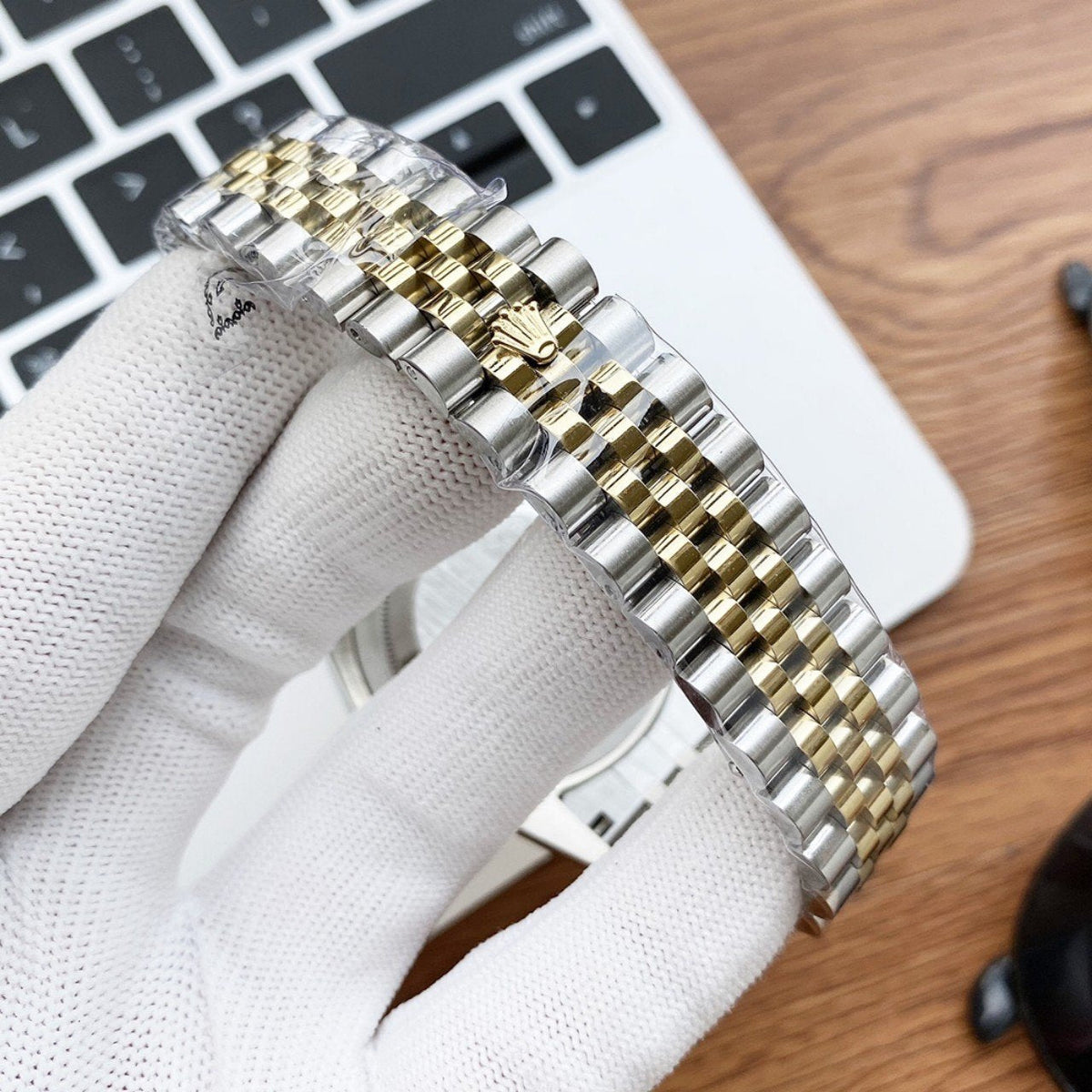 DAY-DATE 40 GOLD STEEL JUBILEE BRACELET