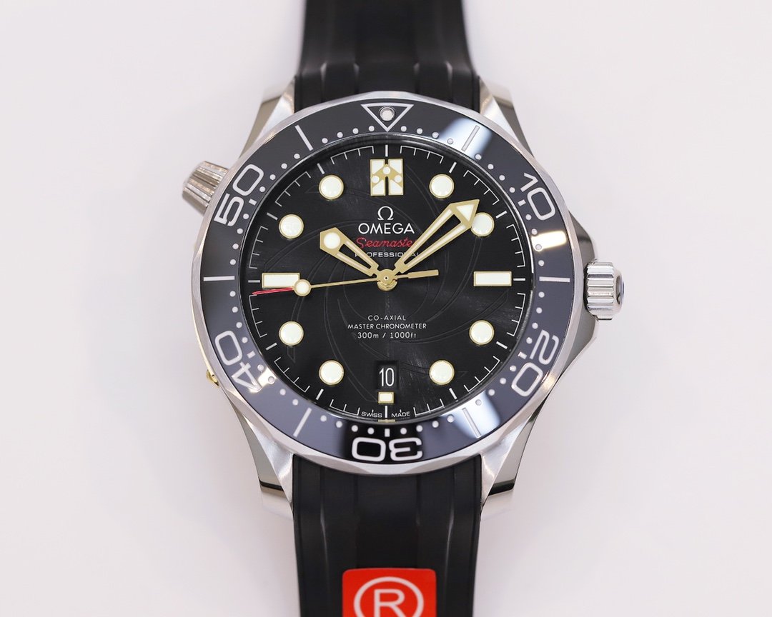 SEAMASTER DIVER 300 007 CERAMIC BEZEL STAINLESS STEEL BLACK DIAL